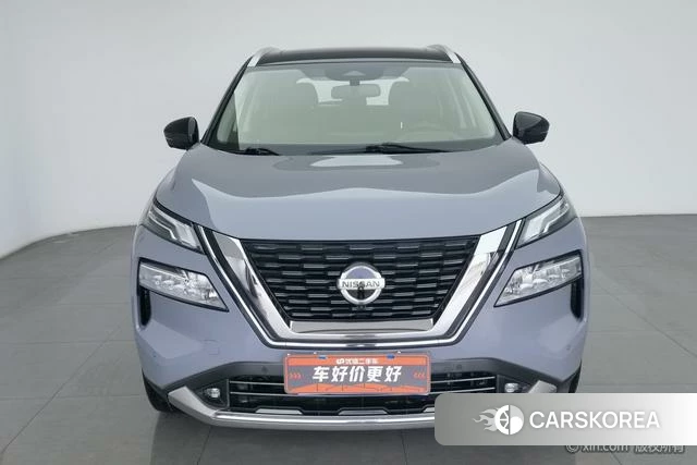 Nissan Qijun 2021 Темно-серый из Китая, фото 2
