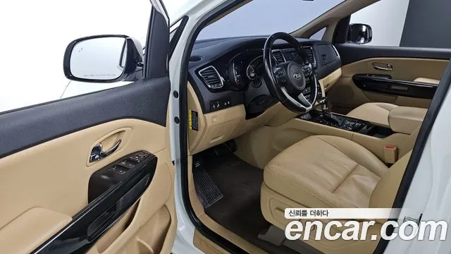 Kia All New Carnival 2018 Белый из Кореи, фото 2