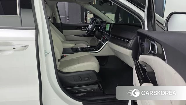 Kia Carnival 4th generation 2023 Белый из Кореи, фото 2