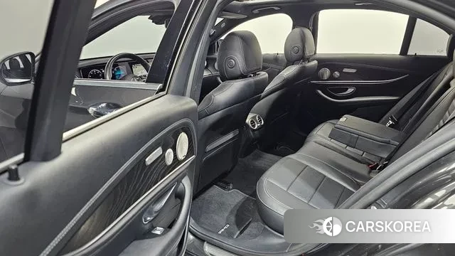 Mercedes-Benz E-Class W213 2022 Серый из Кореи, фото 2