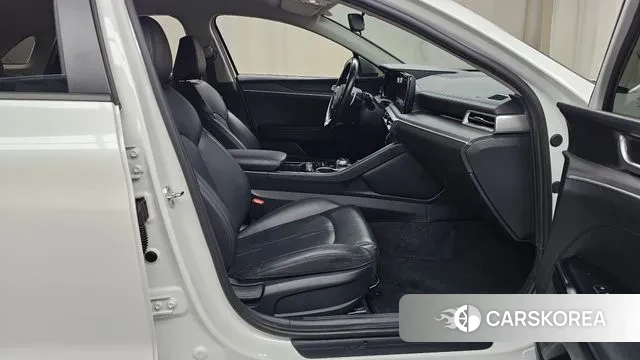 Kia K5 3rd generation 2022 Белый из Кореи, фото 2