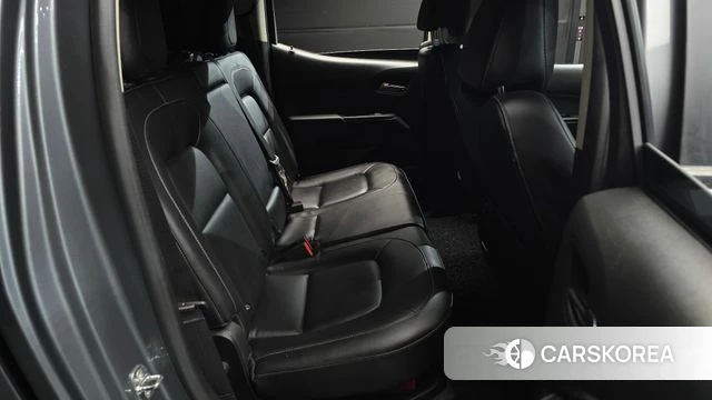 Chevrolet (GM Daewoo) Real New Colorado 2022 Серебристо-серый из Кореи, фото 2
