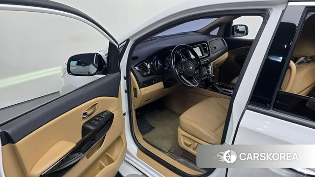 Kia The New Carnival 2018 Белый из Кореи, фото 2