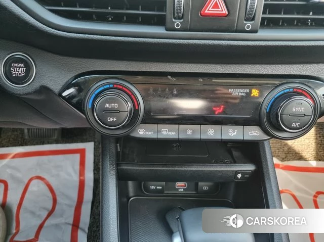 Kia The New K3 2nd generation 2021 Серый из Кореи, фото 2
