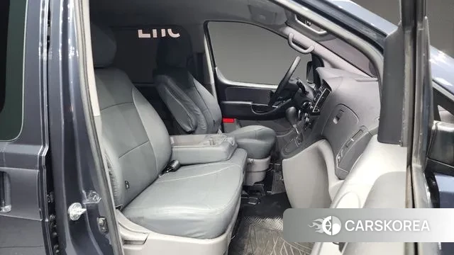 Hyundai The New Grand Starex 2018 Серый из Кореи, фото 2