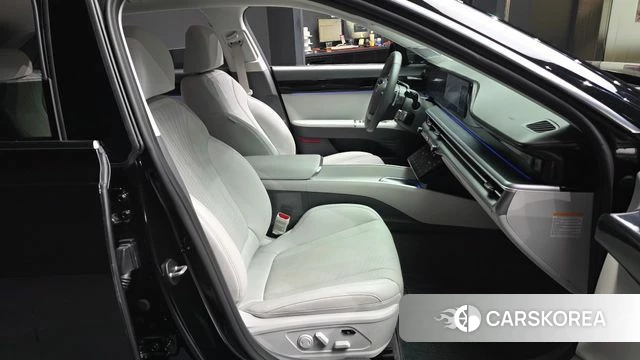 Hyundai Grandeur Hybrid (GN7) 2023 Черный из Кореи, фото 2