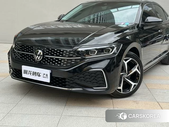 Volkswagen Passat 2023 Черный из Китая, фото 2