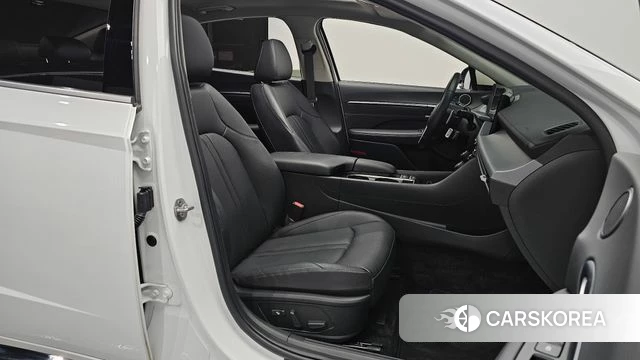Hyundai Sonata D Edge (DN8) 2023 Белый из Кореи, фото 2