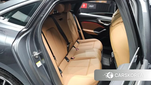 Audi A5 (B10) 2025 Серый из Кореи, фото 2