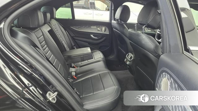 Mercedes-Benz E-Class W213 2021 Черный из Кореи, фото 2