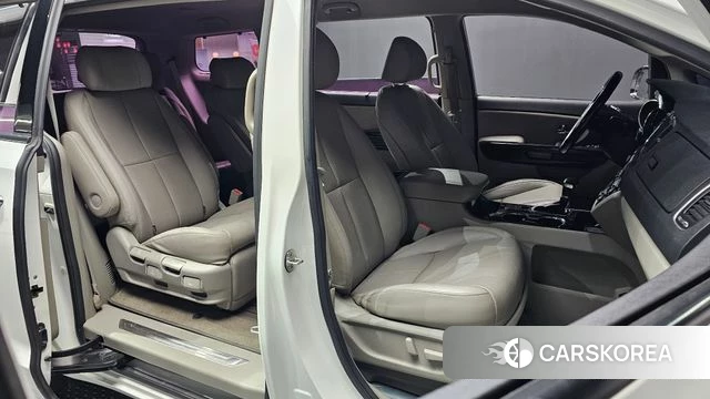 Kia The New Carnival 2018 Белый из Кореи, фото 2