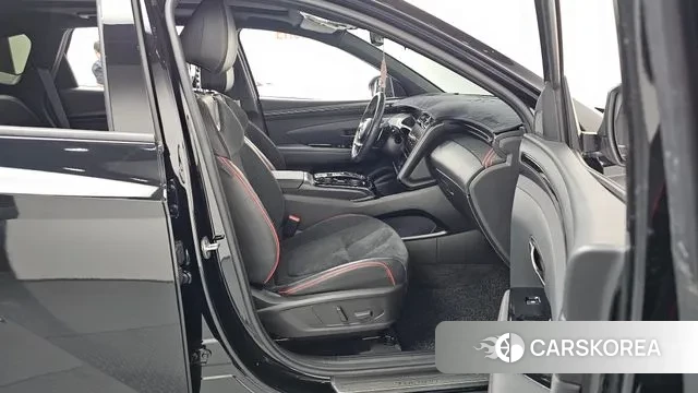 Hyundai Tucson (NX4) 2022 Черный из Кореи, фото 2