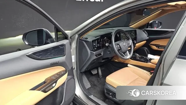 Lexus NX350h Second generation 2024 Серый из Кореи, фото 2