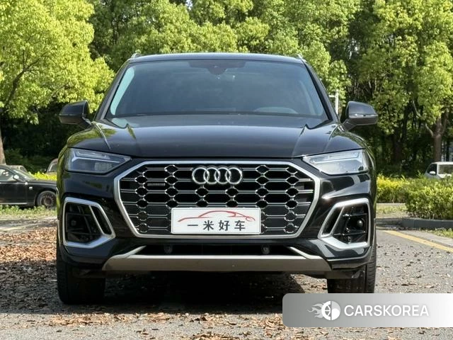 Audi Q5L 2022 Черный из Китая, фото 2