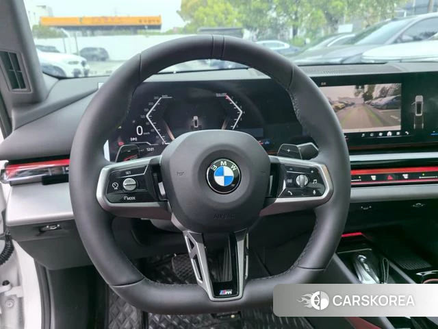 BMW 5 series 2026 Белый из Китая, фото 2