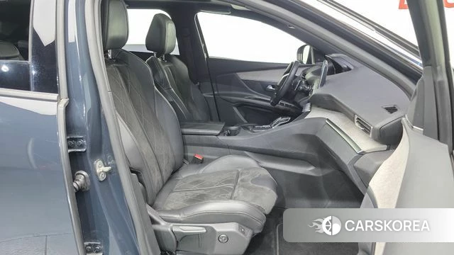 Peugeot 3008 second generation 2018 Синий из Кореи, фото 2