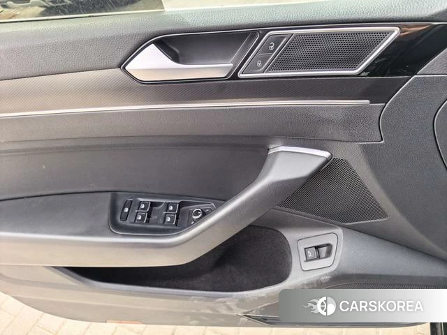 Volkswagen Magotan 2021 Черный из Китая, фото 2