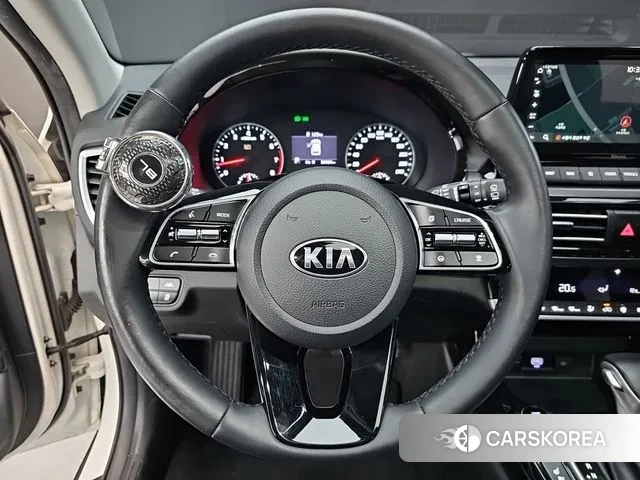 Kia Seltos 2021 Белый из Кореи, фото 2