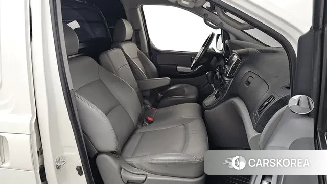 Hyundai The New Grand Starex 2018 Белый из Кореи, фото 2