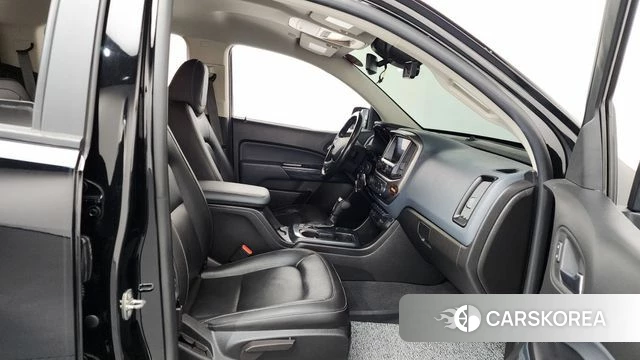 Chevrolet (GM Daewoo) Real New Colorado 2021 Черный из Кореи, фото 2