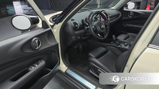 Mini Cooper Clubman 2021 Жемчужный цвет из Кореи, фото 2