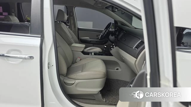 Kia All New Carnival 2018 Белый из Кореи, фото 2
