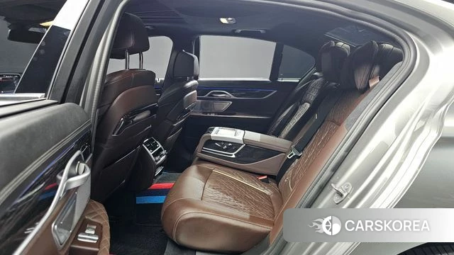BMW 7 Series (G11) 2022 Серый из Кореи, фото 2