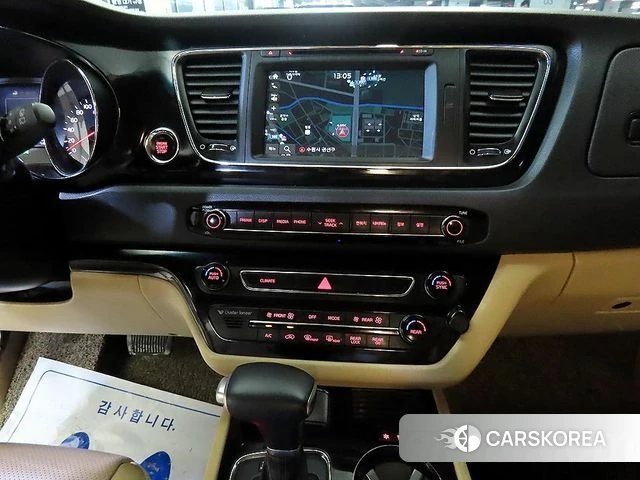 Kia All New Carnival 2018 Черный из Кореи, фото 2