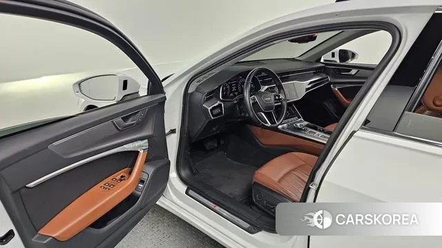 Audi A6 (C8) 2020 Белый из Кореи, фото 2