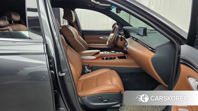 Genesis GV70 2022 Серый из Кореи, фото 2