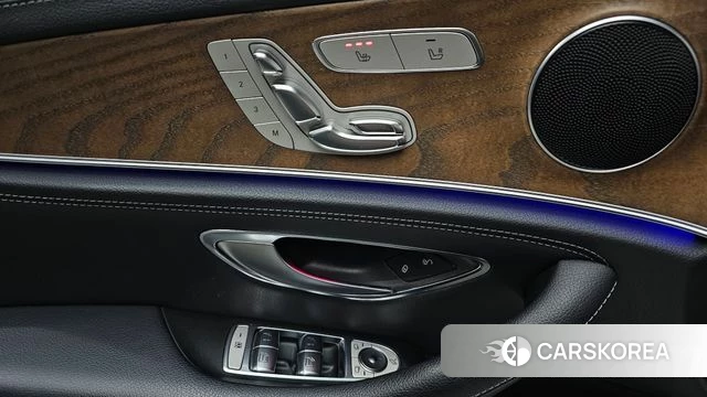 Mercedes-Benz E-Class W213 2019 Серый из Кореи, фото 2