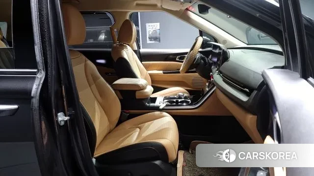 Kia Carnival 4th generation 2023 Черный из Кореи, фото 2