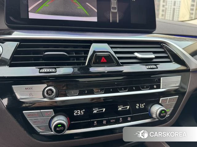 BMW 5 series 2021 Белый из Китая, фото 2