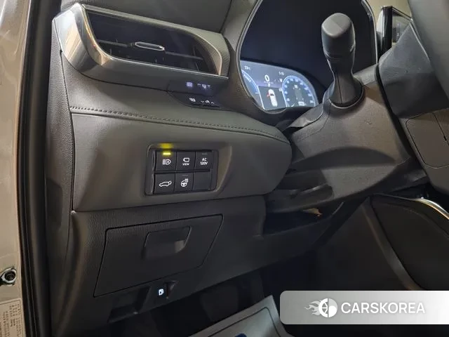 Toyota Highlander 4th Generation 2023 Серебряный из Кореи, фото 2