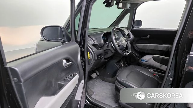 Kia The New Kia Ray EV 2023 Черный из Кореи, фото 2