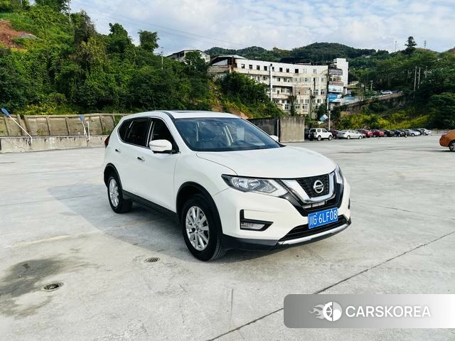 Nissan Qijun 2021 Белый из Китая, фото 2