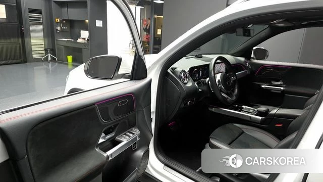 Mercedes-Benz GLB-Class X247 2022 Белый из Кореи, фото 2