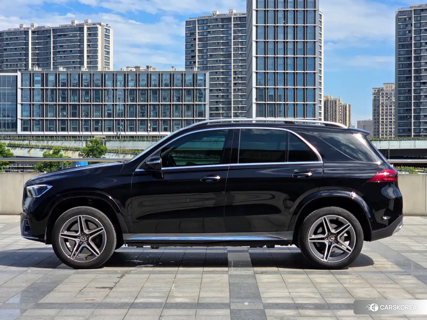 Mercedes-Benz GLE (imported) 2024 Черный из Китая, фото 2