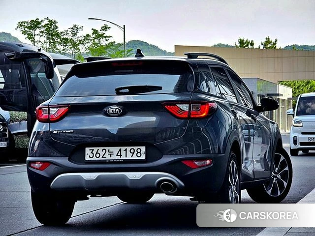 Kia Stonic 2020 Серый из Кореи, фото 2