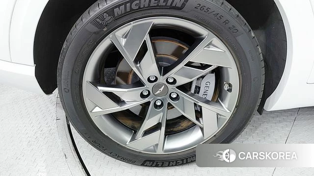 Genesis Electrified GV70 2022 Белый из Кореи, фото 2
