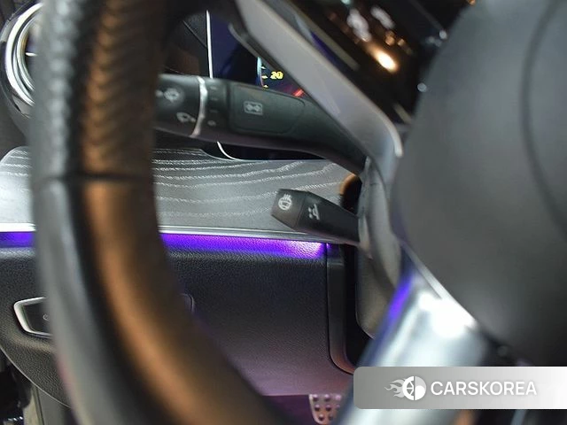 Mercedes-Benz E-Class W213 2023 Черный из Кореи, фото 2