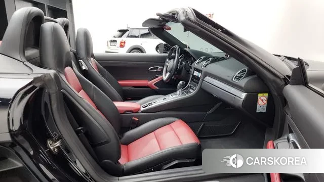 Porsche 718 Boxster 2020 Черный из Кореи, фото 2