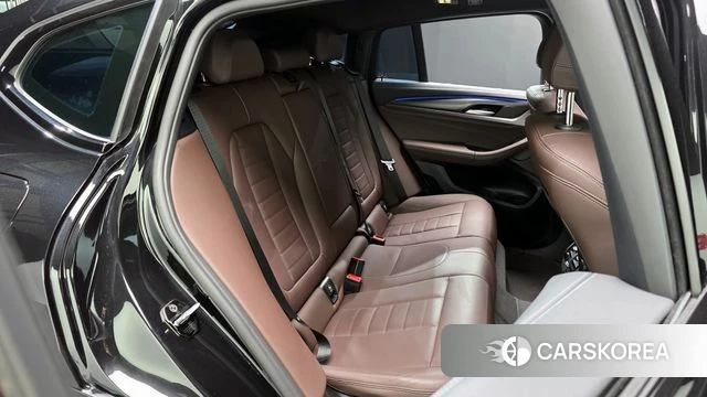 BMW X4 (G02) 2025 Черный из Кореи, фото 2