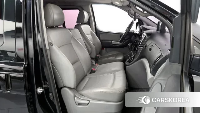 Hyundai The New Grand Starex 2018 Черный из Кореи, фото 2