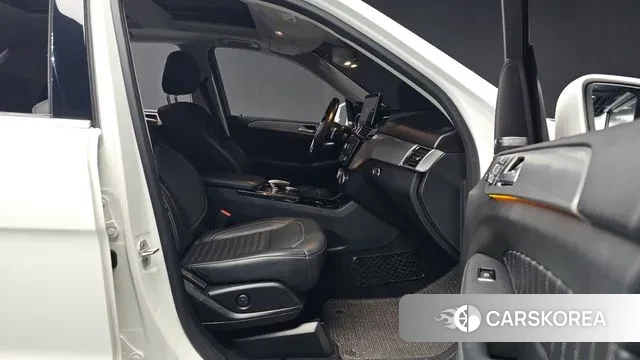 Mercedes-Benz GLE - Class W166 2018 Белый из Кореи, фото 2