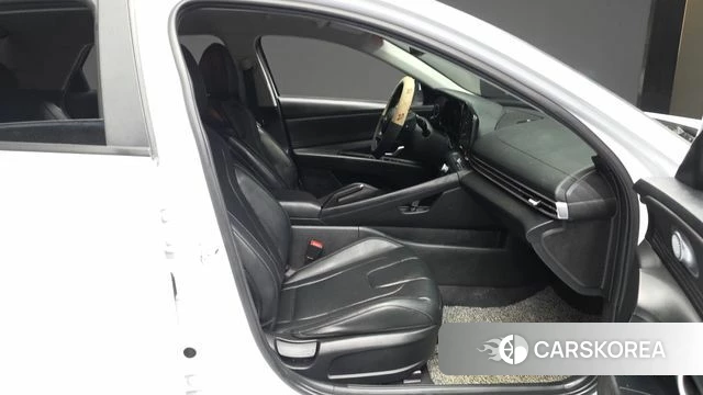 Hyundai Avante (CN7) 2022 Белый из Кореи, фото 2