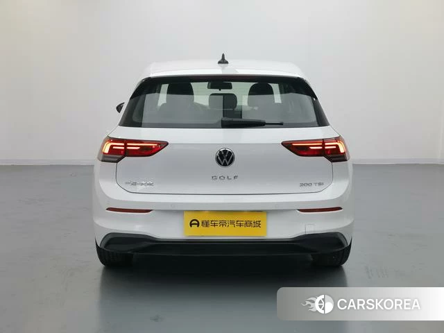Volkswagen Golf 2023 Белый из Китая, фото 2