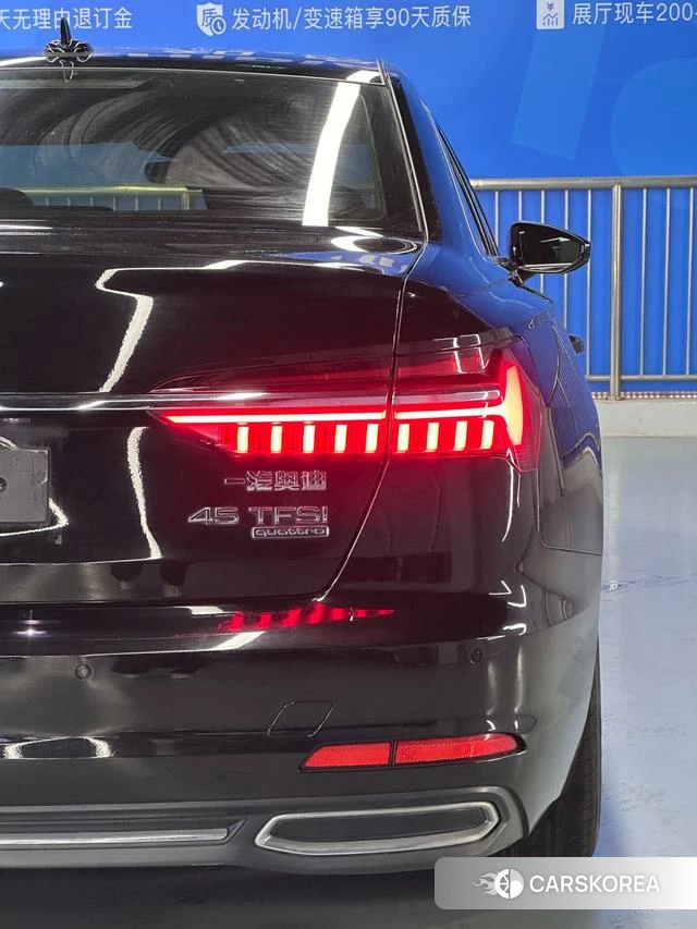 Audi A6L 2020 Черный из Китая, фото 2