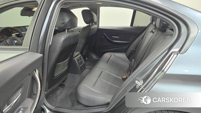BMW 3 Series (F30) 2018 Серый из Кореи, фото 2