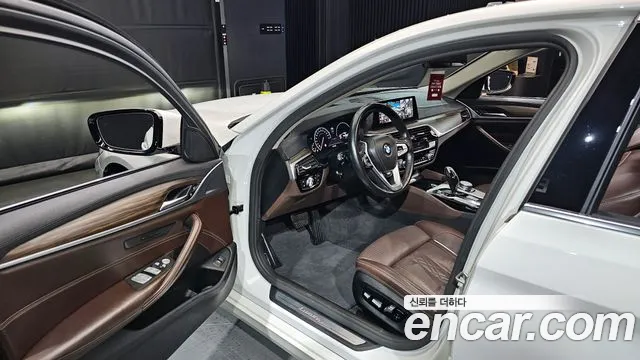 BMW 5 Series (G30) id 2499020 из Кореи 2